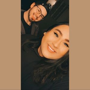 Meet your Posher, Elizabeth